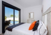 Chalet independiente con terreno en venta en Daya Nueva ref: TR187274 foto