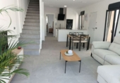 Chalet independiente con terreno en venta en Daya Nueva ref: TR187274 foto