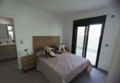 Chalet independiente con terreno en venta en Daya Nueva ref: TR187274 foto