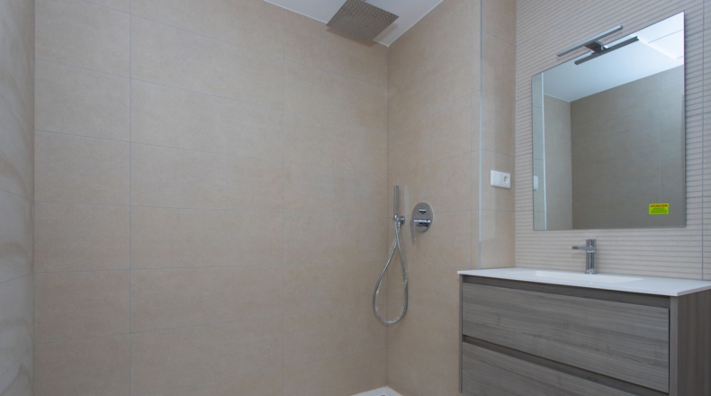 Alicante - Monforte del Cid - 240m2
