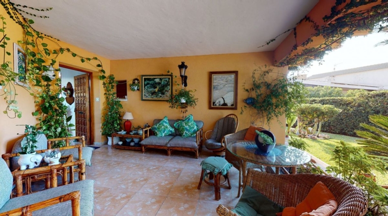 Alicante - Cabo Roig - 1500m2