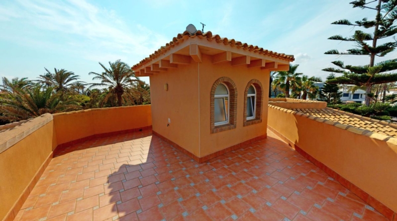 Alicante - Cabo Roig - 1500m2