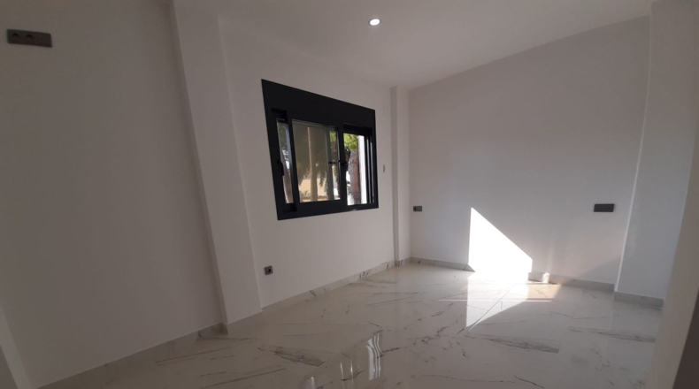 Аликанте - Orihuela - 700m2