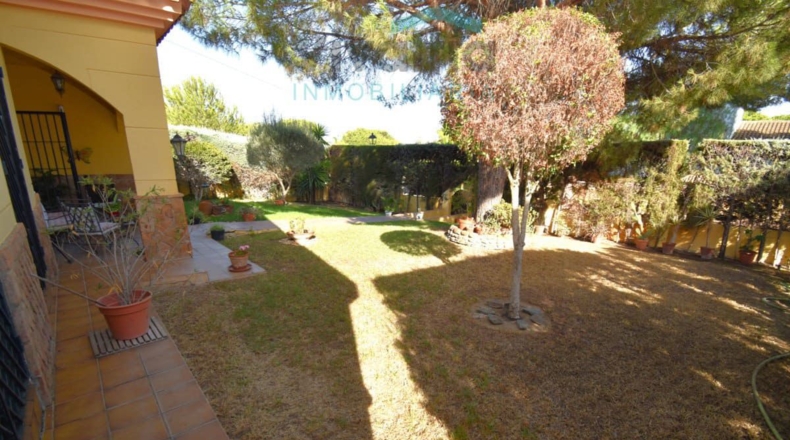 Huelva - Dehesa Golf - 1250m2