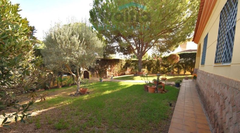 Huelva - Dehesa Golf - 1250m2