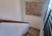 Отдельно стоящий дом с участком на продажу в городе Puig de Ros. Фото
