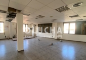 Промышленное здание на продажу в городе Бечи. Фото