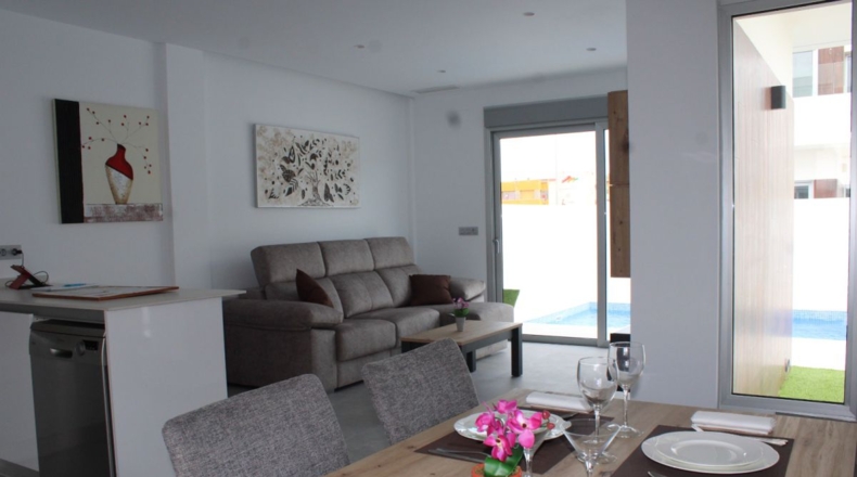 Alicante - Urbanización La Marina - 140m2