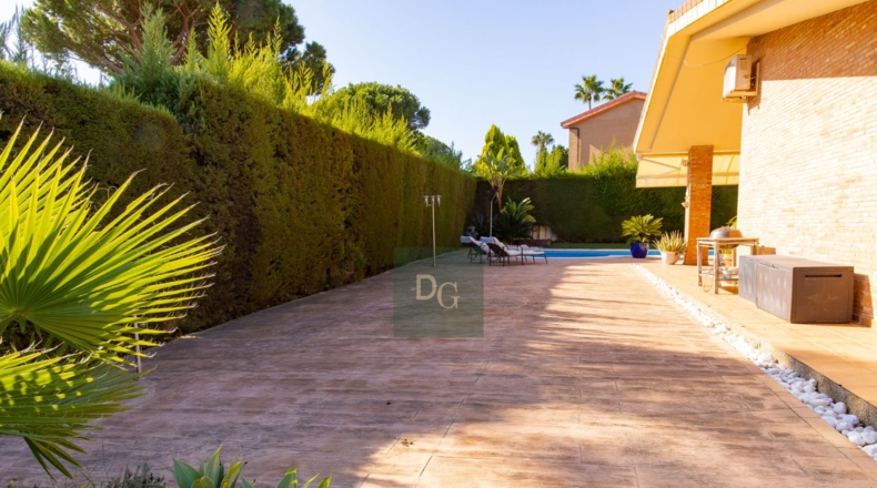 Huelva - Dehesa Golf - 1204m2