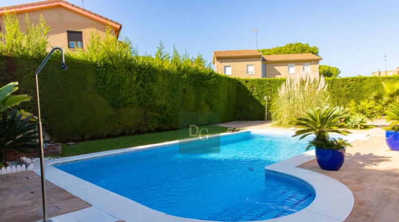 Huelva - Dehesa Golf - 1204m2