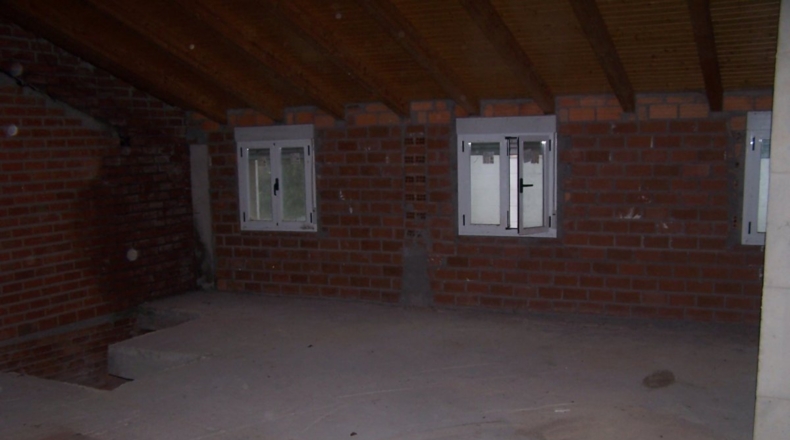 Leon - Robledo de Sobrecastro - 360m2