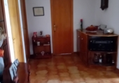 Отдельно стоящий дом с участком на продажу в городе Arganza Фото