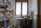 Отдельно стоящий дом с участком на продажу в городе Альбасете. Фото