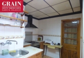 Дом с участком на продажу в городе Альбасете. Фото