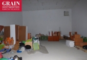 Промышленное здание на продажу в городе Альбасете. Фото