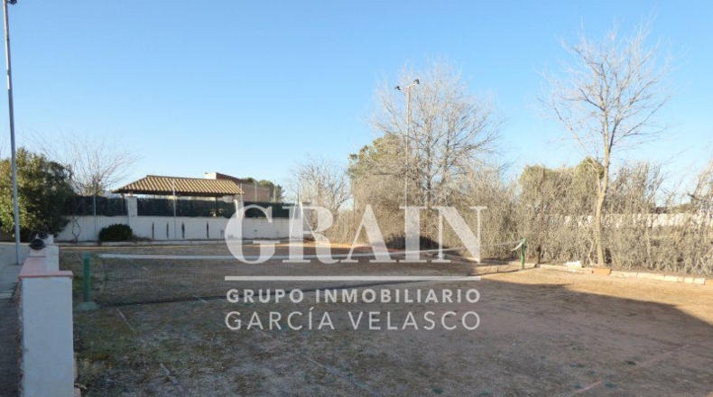 Albacete - Albacete - 2000m2