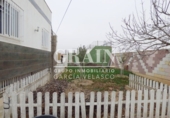 Отдельно стоящий дом с участком на продажу в городе Альбасете. Фото