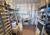 Отдельно стоящий дом с участком на продажу в городе Альбасете. Фото
