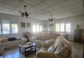 Chalet independiente con terreno en venta en Albacete ref: TR371637 foto