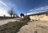 Chalet independiente con terreno en venta en Albacete ref: TR372923 foto
