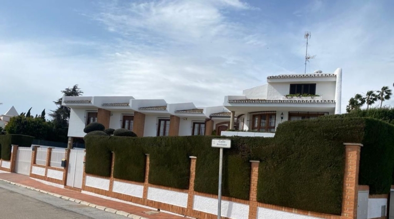 Málaga - Málaga - 1500m2