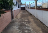 Xalet independent amb terreny en venda a Granja de Torrehermosa ref.: TR209497 foto