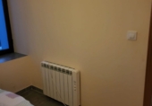 Дом с участком на продажу в городе Гранха-де-Торреермоса. Фото