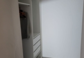 Дом с участком на продажу в городе Гранха-де-Торреермоса. Фото