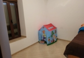 Дом с участком на продажу в городе Гранха-де-Торреермоса. Фото