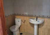Дом с участком на продажу в городе Azuaga. Фото