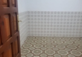 Дом с участком на продажу в городе Гранха-де-Торреермоса. Фото