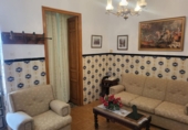 Дом с участком на продажу в городе Гранха-де-Торреермоса. Фото