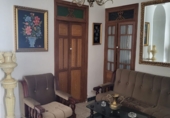 Дом с участком на продажу в городе Гранха-де-Торреермоса. Фото