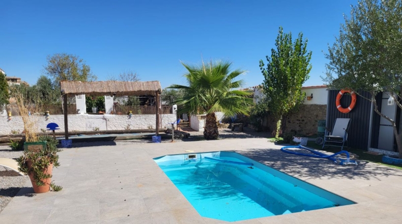 Badajoz - Granja de Torrehermosa - 1384m2