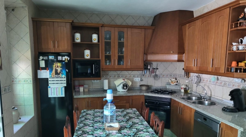 Badajoz - Granja de Torrehermosa - 1384m2