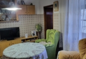 Дом с участком на продажу в городе Гранха-де-Торреермоса. Фото