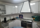 Дом с участком на продажу в городе Гранха-де-Торреермоса. Фото