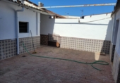 Casa de pueblo en venta en Granja de Torrehermosa ref: TR232828 foto