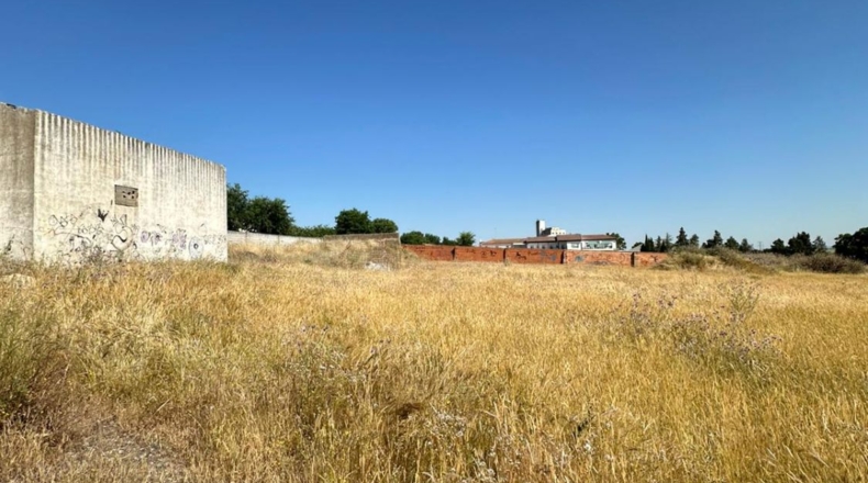 Badajoz - Асуага - 9474m2