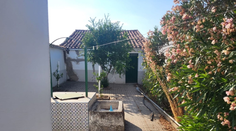 Badajoz - Granja de Torrehermosa - 1042m2