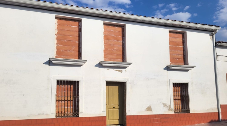 Бадахос - Granja de Torrehermosa - 367m2