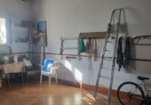 Отдельно стоящий дом с участком на продажу в городе Гранха-де-Торреермоса. Фото
