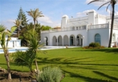 Xalet independent amb terreny en lloguer a Marbella ref.: TR262593 foto