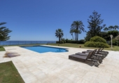Xalet independent amb terreny en lloguer a Marbella ref.: TR262593 foto