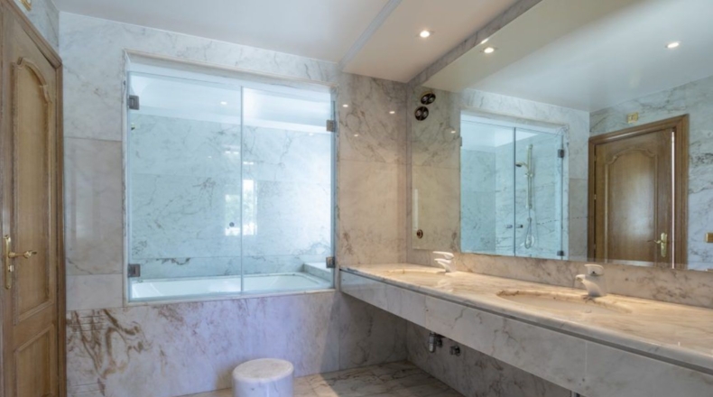Málaga - Marbella - 2200m2