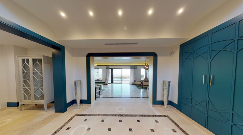 Malaga - Estepona - 3000m2
