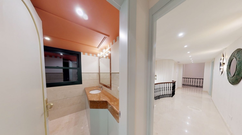 Malaga - Estepona - 3000m2