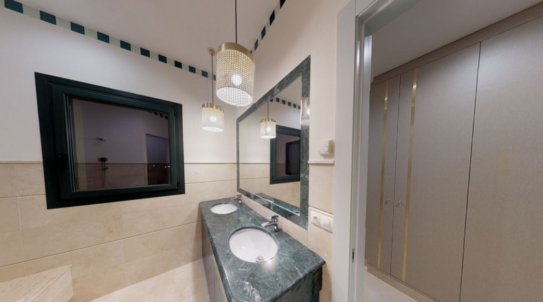 Malaga - Estepona - 3000m2