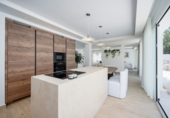 Xalet independent amb terreny en venda a Marbella ref.: TR188186 foto
