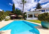 Xalet independent amb terreny en lloguer a Marbella ref.: TR284242 foto